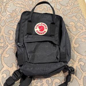 Fjallraven Kanken black backpack